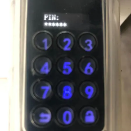 R24/7, 4050 Traun Lägenhet *