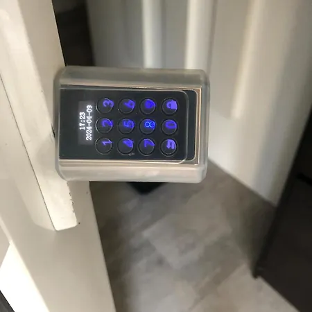 R24/7, 4050 Traun Apartment Linz